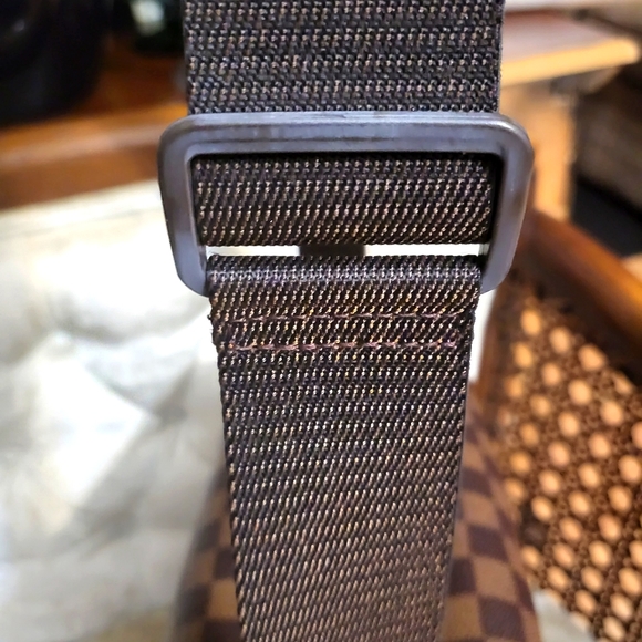 (SOLD)Authentic Louis Vuitton Damier Ebene Structured Naviglio UniseX bag - Picture 7 of 13